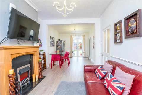 3 bedroom terraced house for sale, Richmond Street, Southend-on-Sea, Essex, SS2