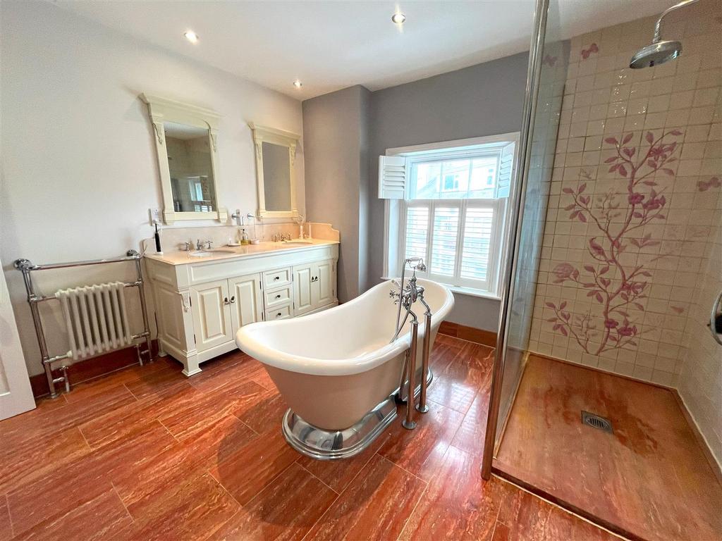 Superb Bathroom