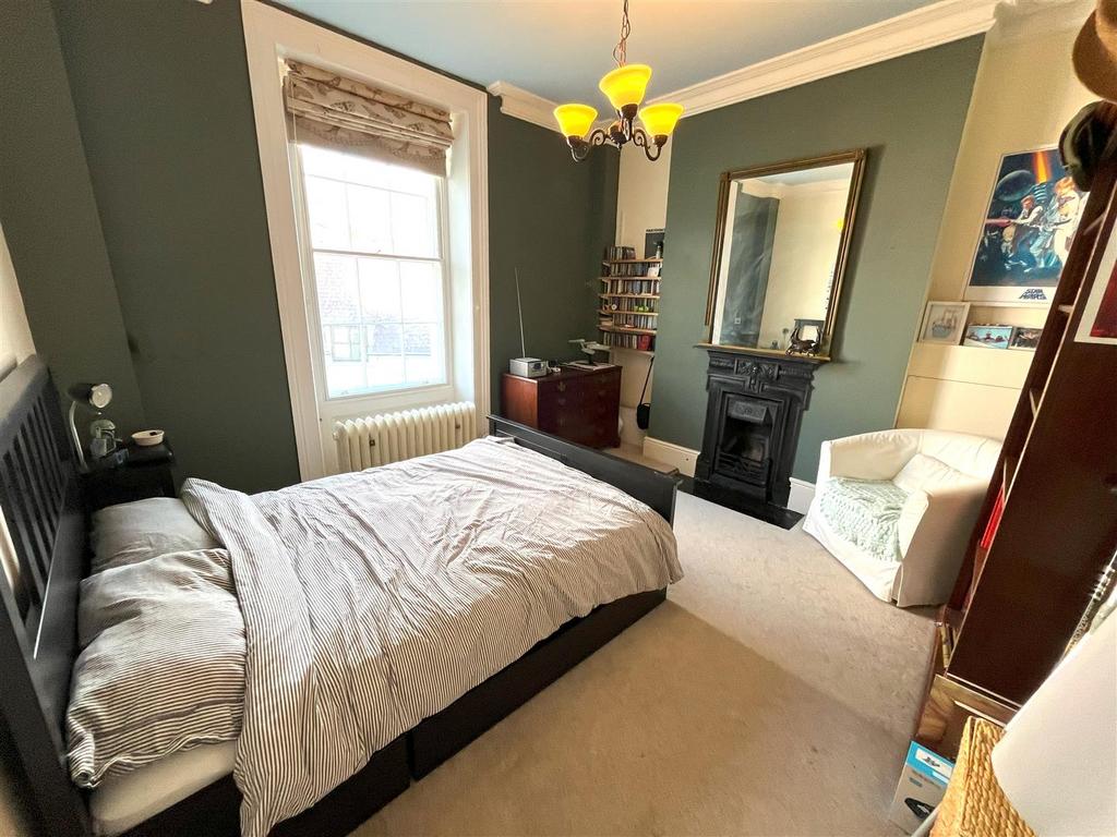 Bedroom 2-1.jpg