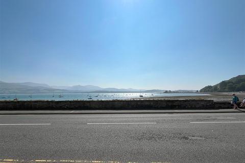 undefined, 1 West End, Beaumaris