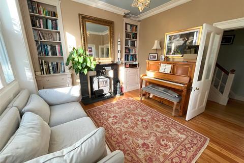 undefined, 1 West End, Beaumaris