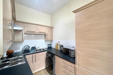 2 bedroom flat for sale, Prescott Street, Halifax, HX1