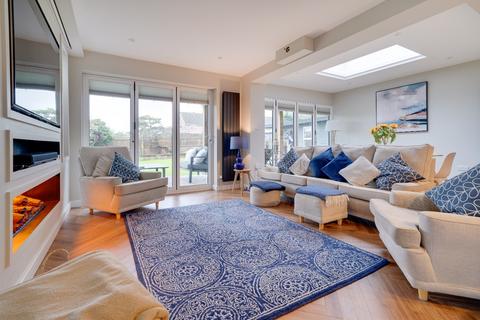 18 Beldams, Needingworth, St Ives, PE27 4TY