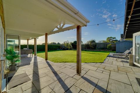 18 Beldams, Needingworth, St Ives, PE27 4TY