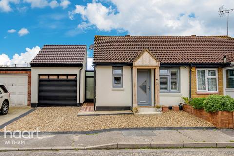 2 bedroom semi-detached bungalow for sale, Benton Close, Witham