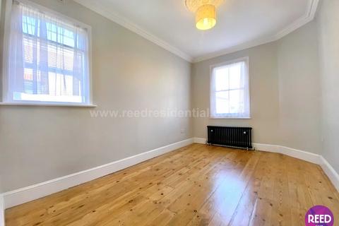 158 Alexandra Road, Southend-on-sea, SS1 1HE