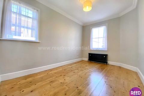 158 Alexandra Road, Southend-on-sea, SS1 1HE