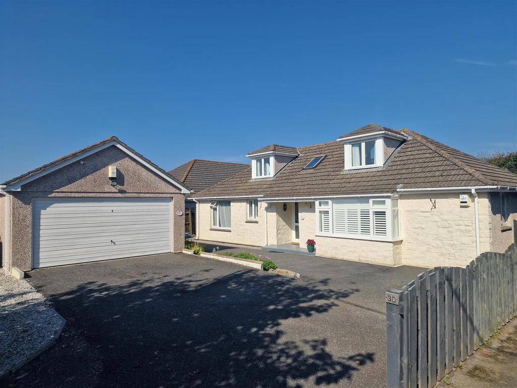 West Road, Quintrell Downs TR8 5 bed detached house for sale £560,000