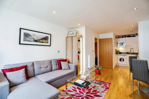 1 bedroom flat to rent, Dowells Street London SE10