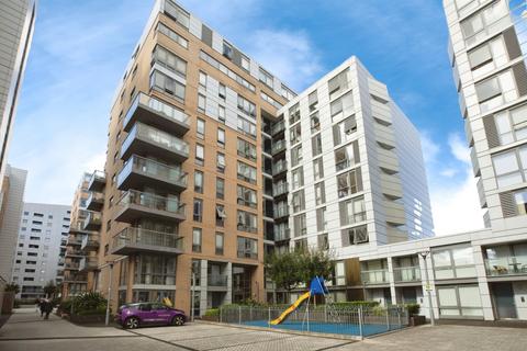 1 bedroom flat to rent, Dowells Street London SE10