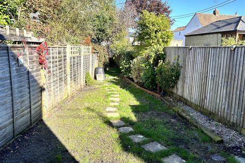 2 bedroom terraced house to rent, Quemerford, Calne