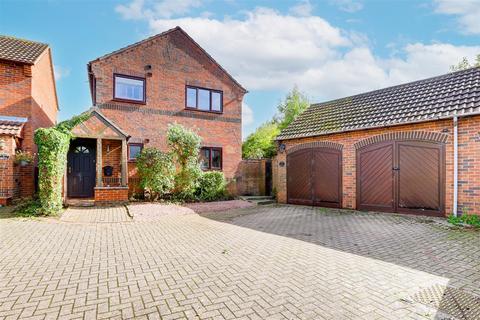 4 bedroom detached house for sale, Carpenters Close, Cropwell Butler NG12