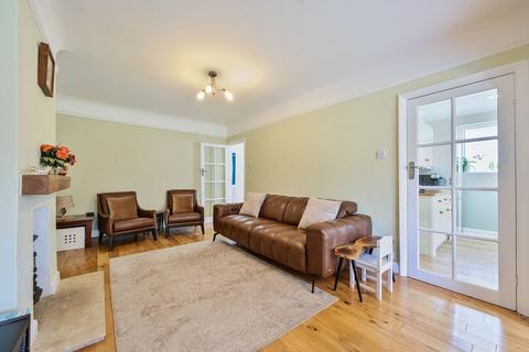 67 Grafton Road, Worcester Park, KT4 7QR