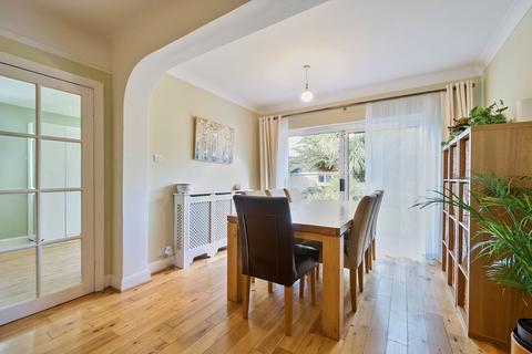 67 Grafton Road, Worcester Park, KT4 7QR