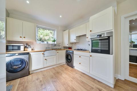 67 Grafton Road, Worcester Park, KT4 7QR