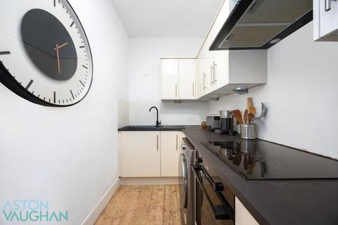 2 bedroom apartment to rent, Buckingham Place, Brighton BN1