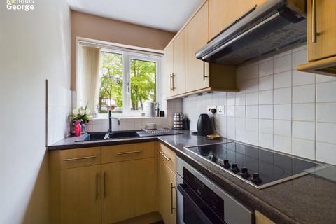 2 bedroom flat to rent, BLOOMSBURY GROVE, BIRMINGHAM