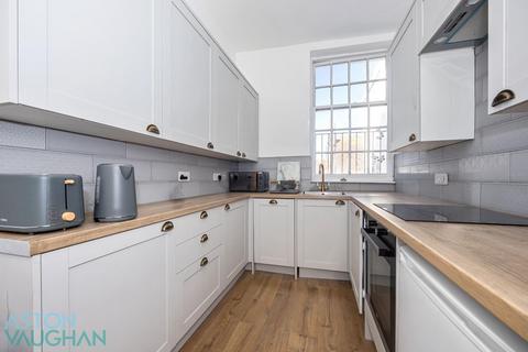 1 bedroom apartment to rent, New Steine, Brighton BN2