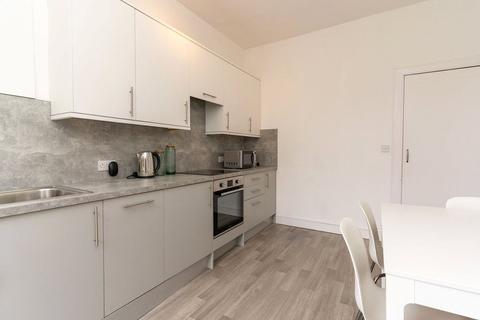 2 bedroom flat to rent, Dalkeith Road, Newington, Edinburgh, EH16