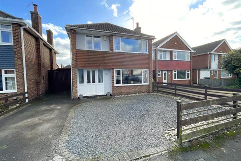 3 bedroom detached house for sale, St. Marys Road, Bingham