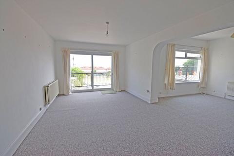 2 bedroom flat to rent, Dover Street, , Ryde