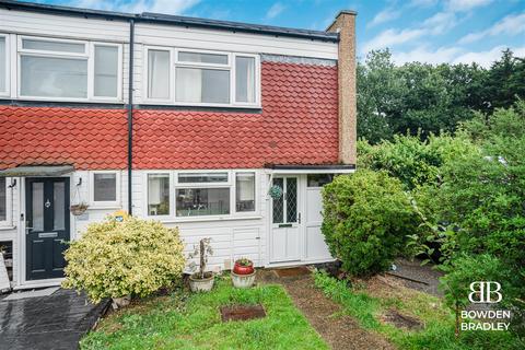 2 bedroom end of terrace house for sale, Long Green, Chigwell