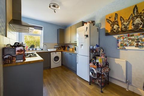 62 Balmoral Road, Northampton, NN2 6JZ