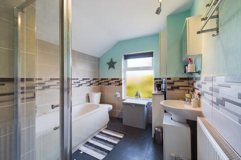 62 Balmoral Road, Northampton, NN2 6JZ