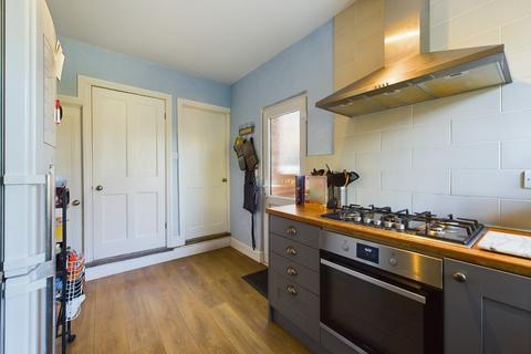62 Balmoral Road, Northampton, NN2 6JZ