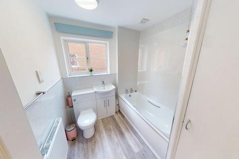 2 bedroom terraced house to rent, Thoresby Court, Nottingham, Nottinghamshire, NG3