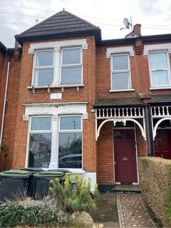 2 bedroom terraced house to rent, Mannock Road, London N22