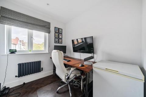 3 bedroom flat for sale, Stanmore,  Middlesex,  HA7