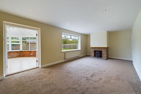 5 bedroom detached house to rent, Marlpit Road, Thompson, IP24