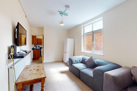 3 bedroom flat to rent, Leopold Street, Leicestershire LE11