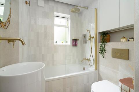 61 Cavendish Avenue, London, W13 0JY