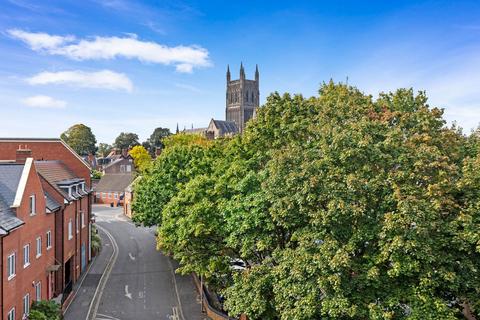 2 bedroom apartment for sale, St. Peter's Court, St. Peter's Street, Worcester.  WR1 2PJ