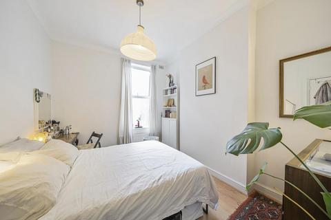 2 bedroom flat for sale, Messina Avenue, West Hampstead