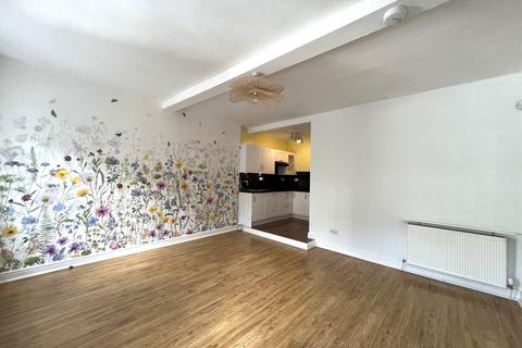 2 bedroom flat to rent, Pilrig Street, Leith Walk, Edinburgh, EH6