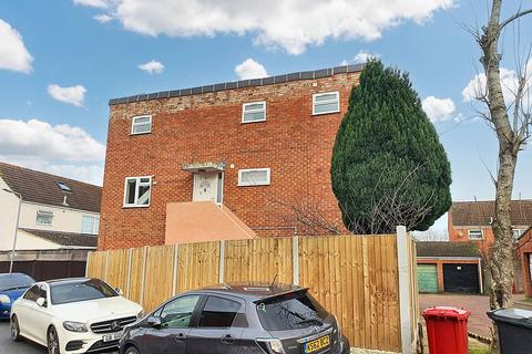 3 bedroom detached house for sale, Rochfords Gardens, Slough SL2