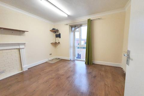 3 bedroom detached house for sale, Rochfords Gardens, Slough SL2