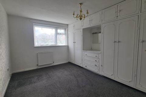 2 bedroom maisonette to rent, 64 Manor Gardens, Yardley, B33 8PS