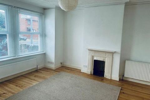 68 Clarendon Road, London, SW19 2DU