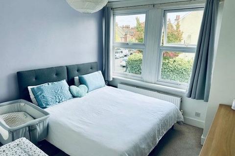 68 Clarendon Road, London, SW19 2DU