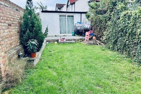 68 Clarendon Road, London, SW19 2DU