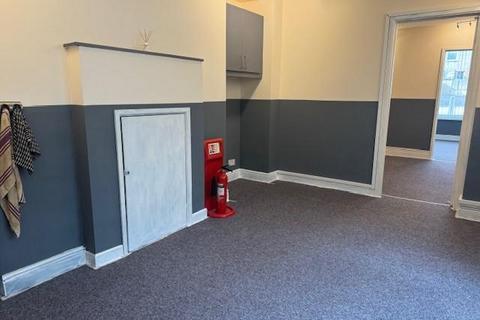 Property to rent, Herbert Terrace, Penarth CF64