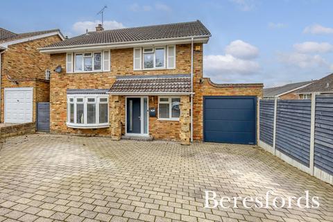 4 bedroom detached house for sale, Chestwood Close, Billericay, CM12