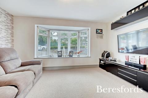 4 bedroom detached house for sale, Chestwood Close, Billericay, CM12