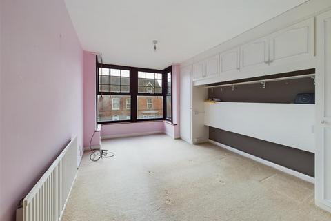 3 bedroom flat for sale, Cliff Road, Sheringham