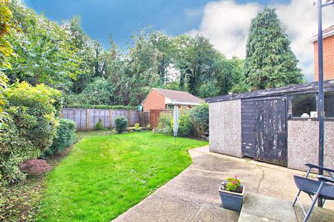 21 Morland Gardens, Southall, UB1 3DY