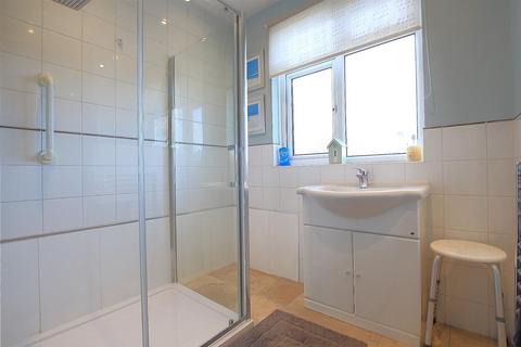 21 Morland Gardens, Southall, UB1 3DY